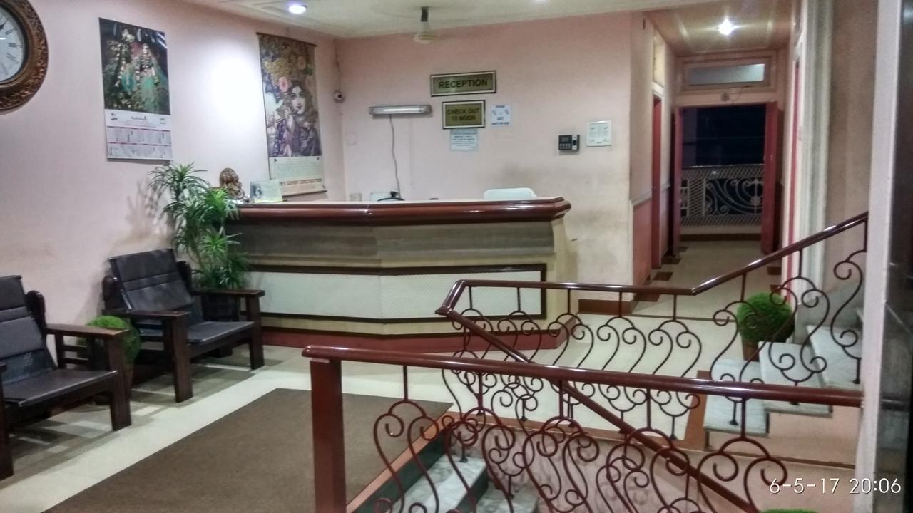 Hotel Varsa Dibrugarh Exterior photo