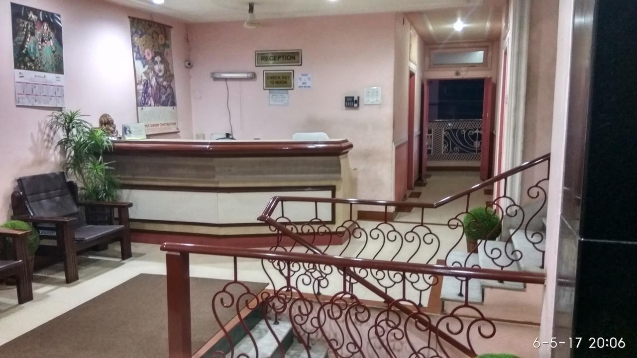 Hotel Varsa Dibrugarh Exterior photo